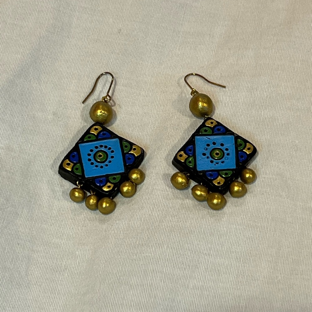 made in india beaded earrings gold blue boho mandala dangle unique NWT